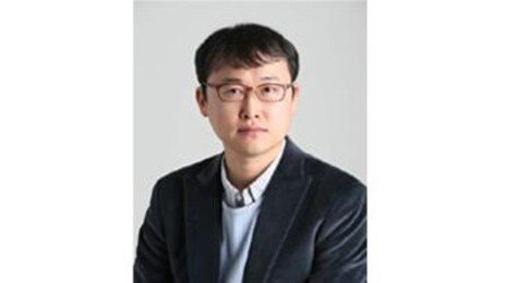 인간의 폐허 위에 쌓아 올린 AI의 바벨탑을 바라는가 [광화문에서/조종엽]