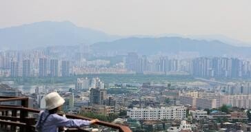서울 아파트 경매시장도 들썩… 감정가 72억인데 93억에 낙찰