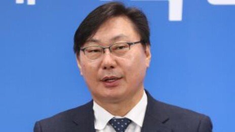 ‘쌍방울 800만 달러 대북 송금’ 이화영 징역 7년8개월 확정