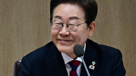 李 “새로운 대한민국” 글 남기고 민주 단톡방 퇴장