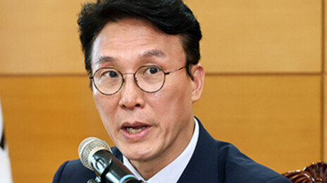 김민석 “나 몰래 당서 2억후원 요청” 판결문엔 “金이 영수증 처리 물어”
